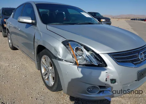 2011 Nissan Altima 3.5 Sr z USA, uszkodzony, nr VIN 1N4BL2AP0BN492645